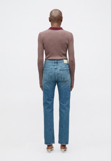 Прямые джинсы