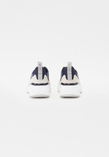 Гандбольные кроссовки