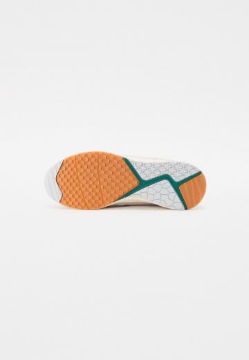 Гандбольные кроссовки