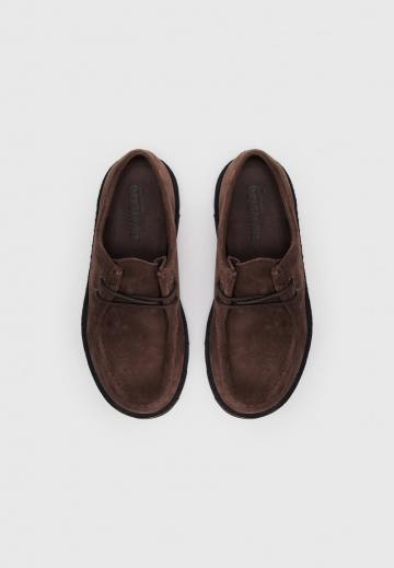 Ботинки на шнуровке