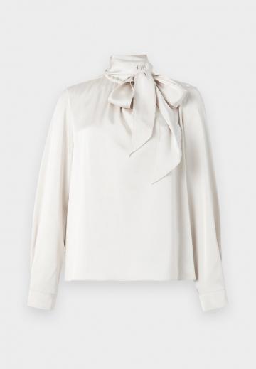 Атласная блузка