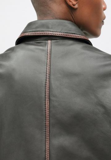 Короткая куртка