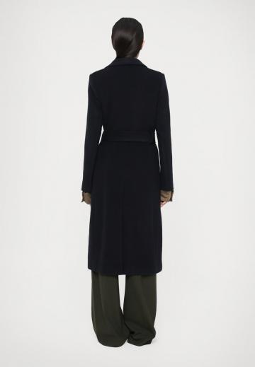 Шерстяное пальто