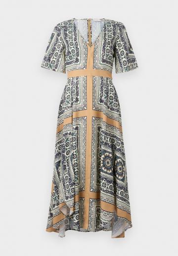 Летнее платье