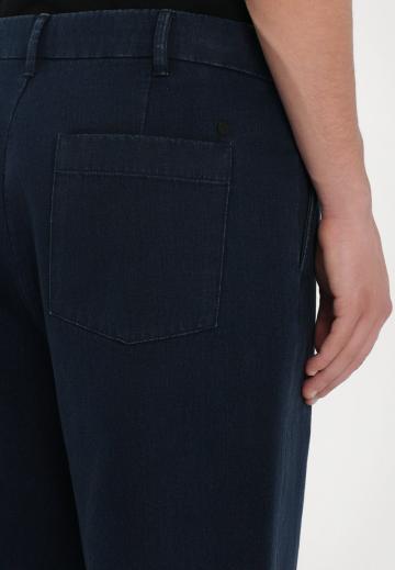 Свободные джинсы