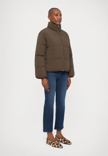 Зимняя куртка