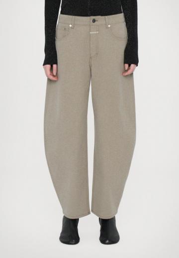 Джинсы бойфренда