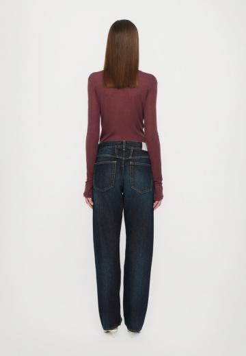 Джинсы бойфренда