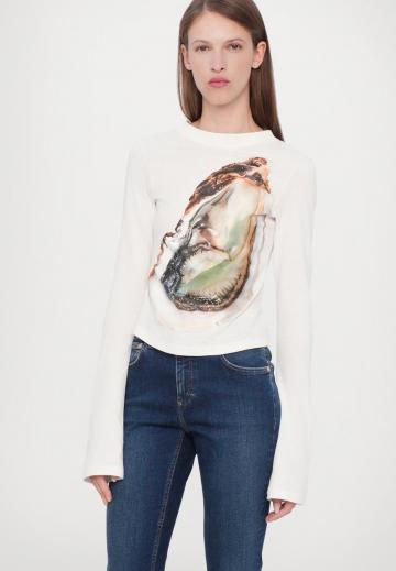 Клешеные джинсы