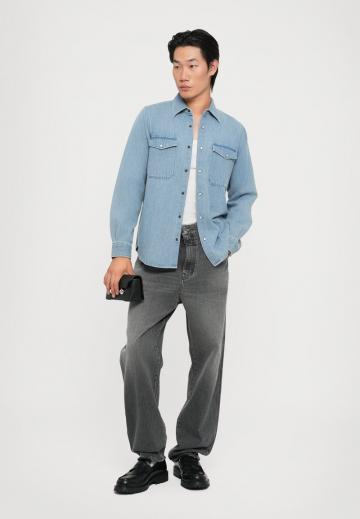 Прямые джинсы