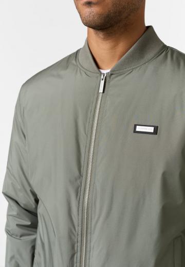 Куртка бомбер