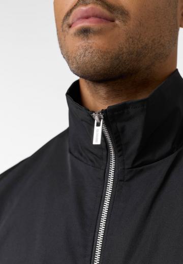 Куртка бомбер