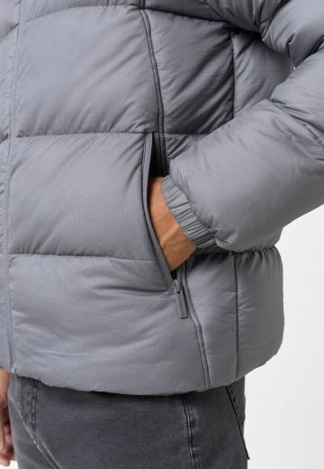 Зимняя куртка