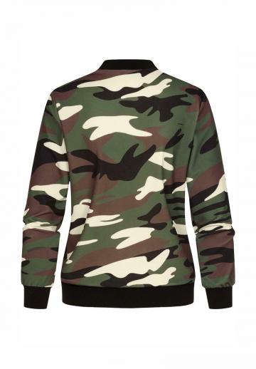 Куртка с накладнымит карманами