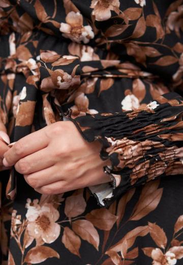 Короткое платье