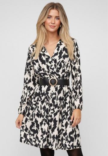 Короткое платье