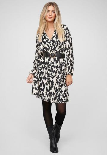 Короткое платье