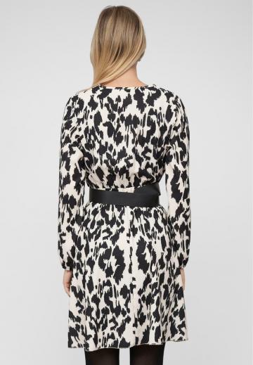 Короткое платье