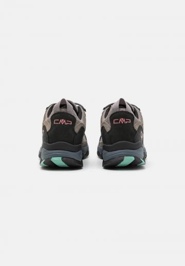 Походные ботинки