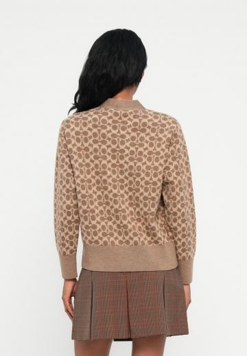 Жаккардовая вязаная кофта