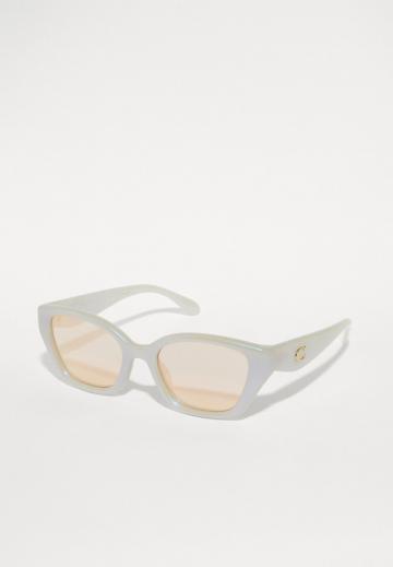 Солнечные очки