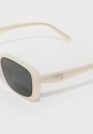 Солнечные очки