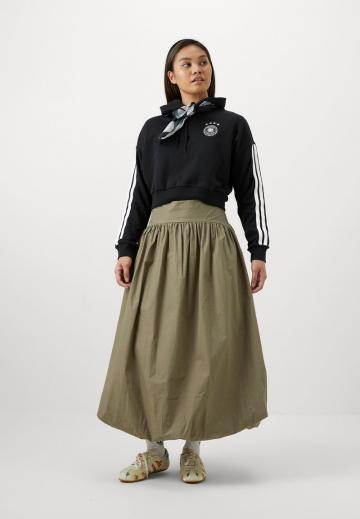 Спортивная толстовка