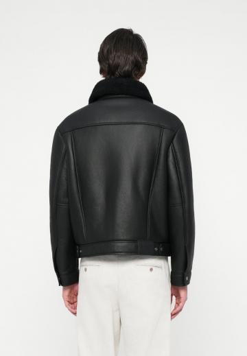 Кожаная куртка