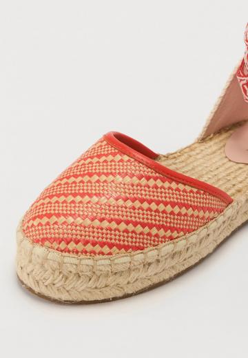 Гандбольные кроссовки