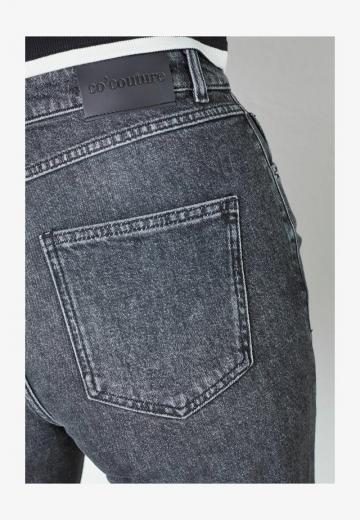 Свободные джинсы