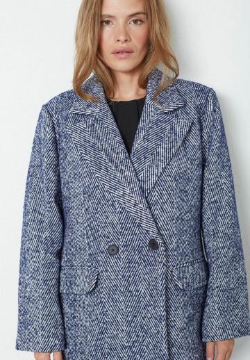 Шерстяное пальто