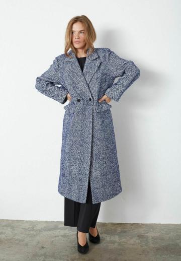 Шерстяное пальто