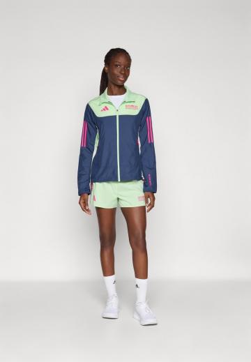 Спортивная куртка