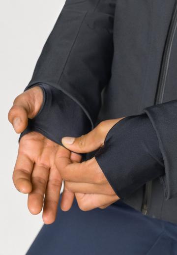 Спортивная куртка