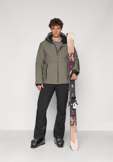 Сноубордическая куртка
