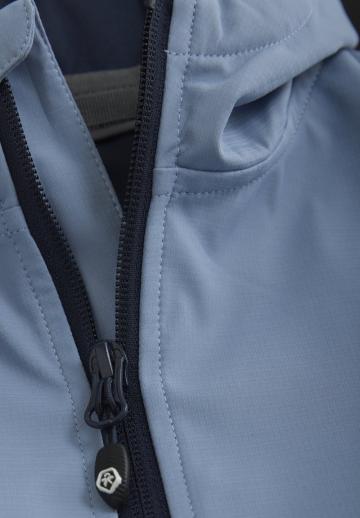 Спортивная куртка