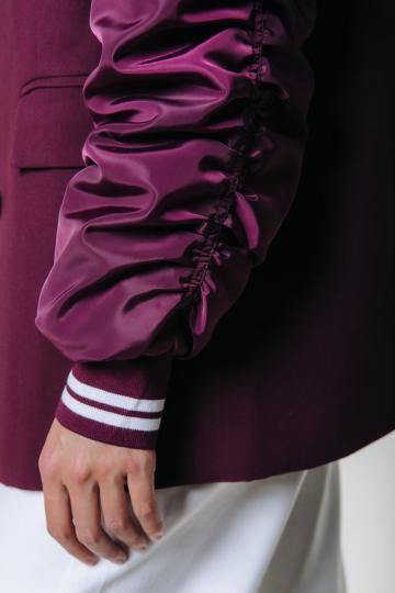 Блейзер с накладными карманами