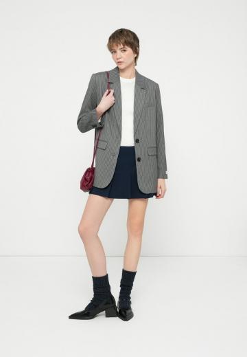 Длинный блейзер