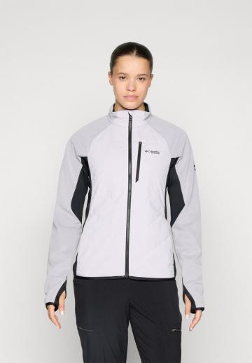 Спортивная куртка