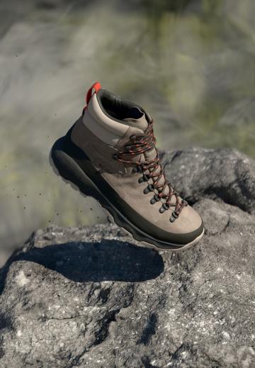 Походные ботинки
