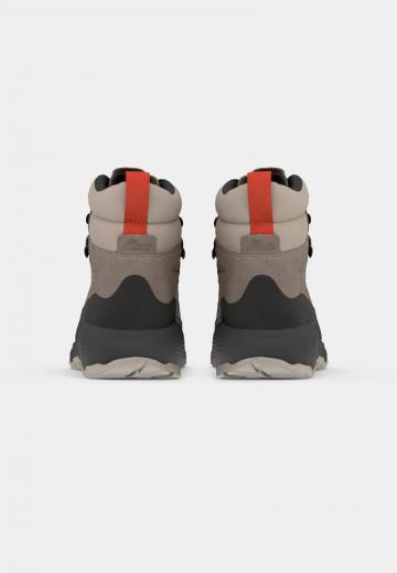 Походные ботинки