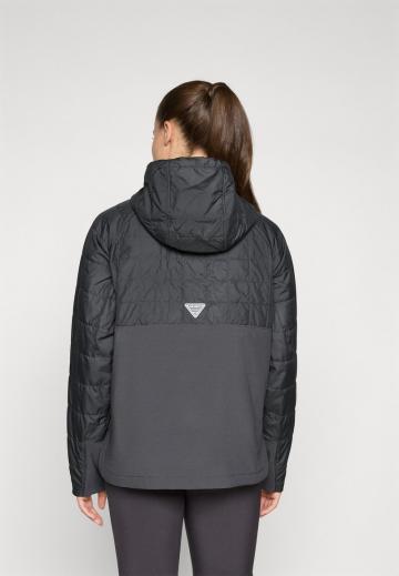 Спортивная куртка