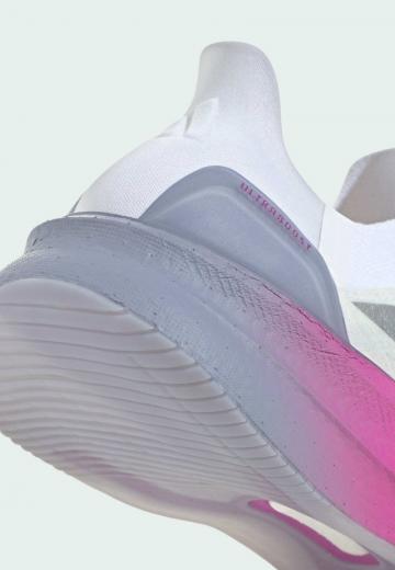 Беговые кроссовки