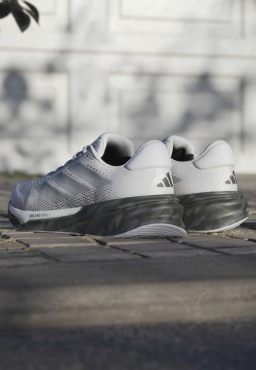 Беговые кроссовки