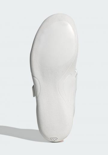 Беговые кроссовки