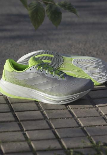 Беговые кроссовки