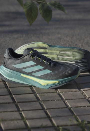 Беговые кроссовки