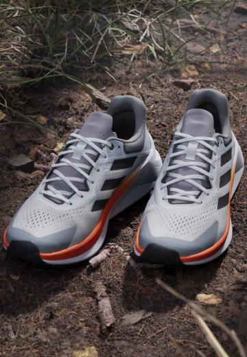 Беговые кроссовки