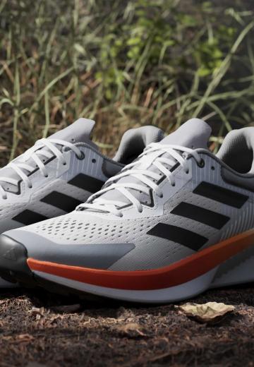 Беговые кроссовки