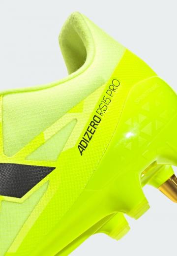 Футбольные бутсы